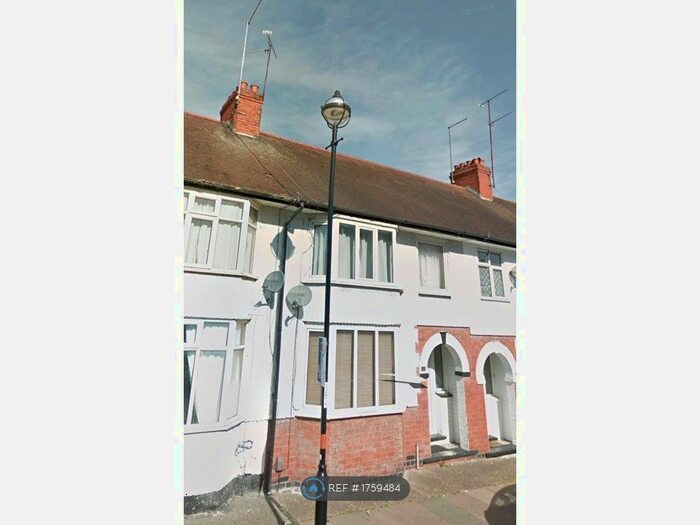 3 Bedroom Terraced House To Rent In Semilong Road, Northampton, NN2