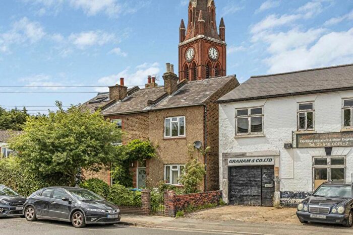 2 Bedroom House To Rent In Acre Road, Kingston Upon Thames, KT2