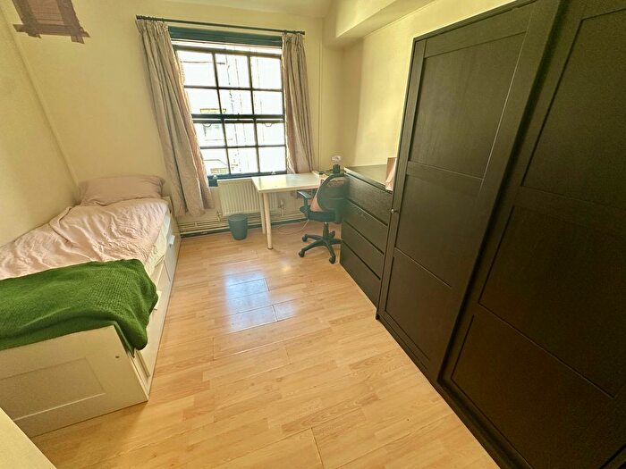 2 Bedroom Flat To Rent In Tavistock Street, London, WC2E