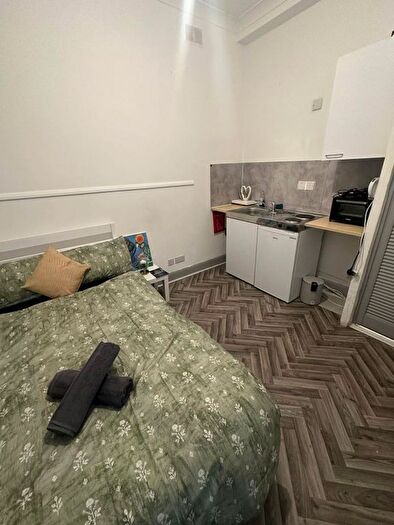 Studio To Rent In Gray's Inn Road, London, WC1X