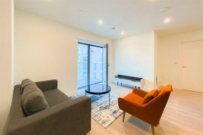 2 Bedroom Apartment To Rent In Exchange Point, M3