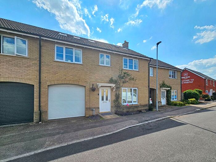 5 Bedroom Terraced House For Sale In Grafton Drive, Highfields Caldecote, Cambridge, CB23