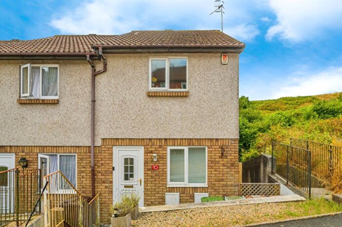 3 Bedroom End Of Terrace House For Sale In Coombe Way, Plymouth, PL5