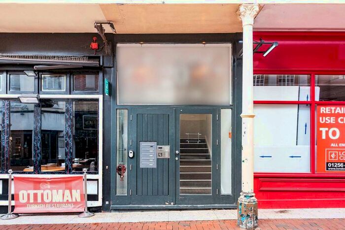 1 Bedroom Flat To Rent In Winchester Street, Basingstoke, Hampshire, RG21