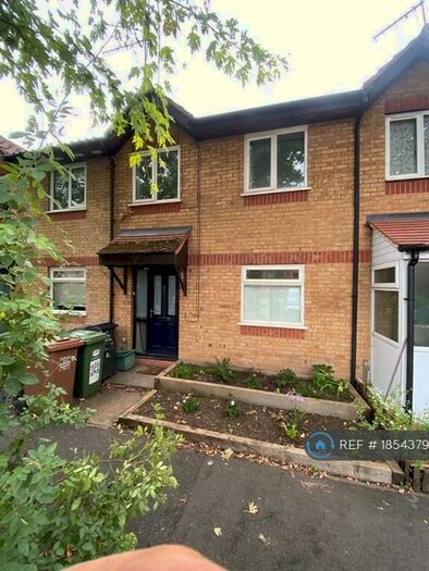 3 Bedroom Terraced House To Rent In Mornington Road, London, SE8