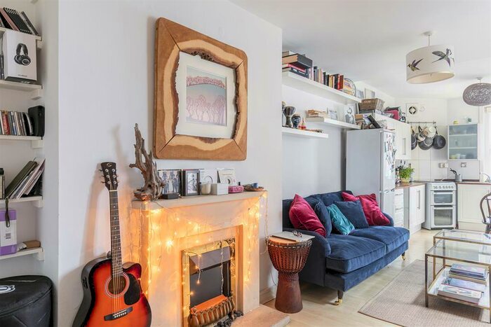 2 Bedroom Flat To Rent In Newington Green Mansions, London, N16