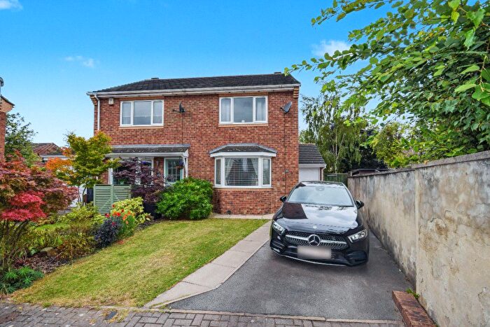 3 Bedroom Semi-Detached House For Sale In Saville Park, Ossett, West Yorkshire, WF5