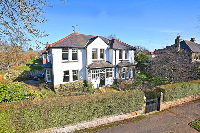 4 Bedroom Detached House For Sale In Kenilworth Avenue, Harrogate, HG2