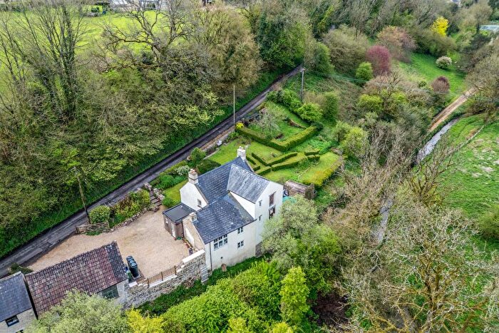 4 Bedroom Detached House For Sale In West Kington, Chippenham, SN14
