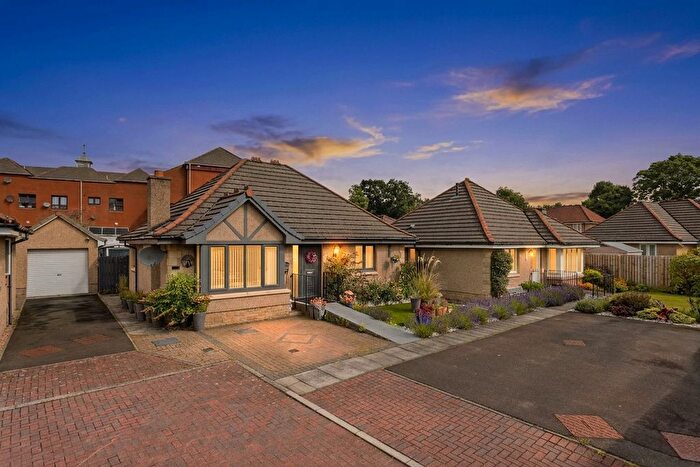 3 Bedroom Detached Bungalow For Sale In Happy Valley Road, Blackburn, EH47