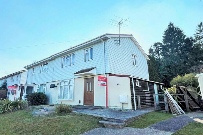 4 Bedroom Semi-Detached House To Rent In Stanmore, SO22