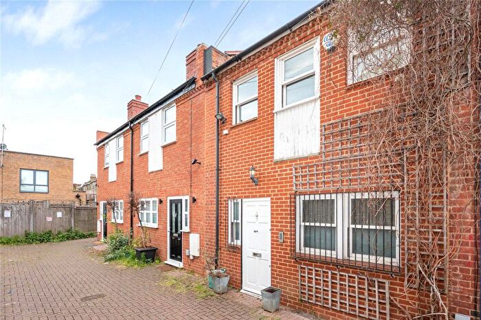 2 Bedroom Terraced House To Rent In Stable Mews, Twickenham, TW1