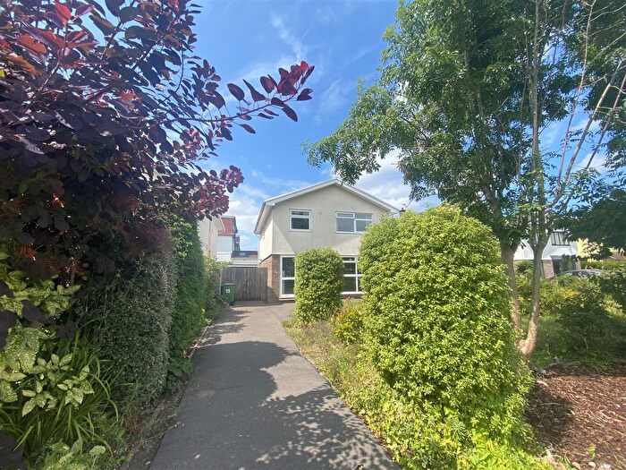 4 Bedroom Detached House To Rent In Ridgehill, Henleaze, Bristol, BS9