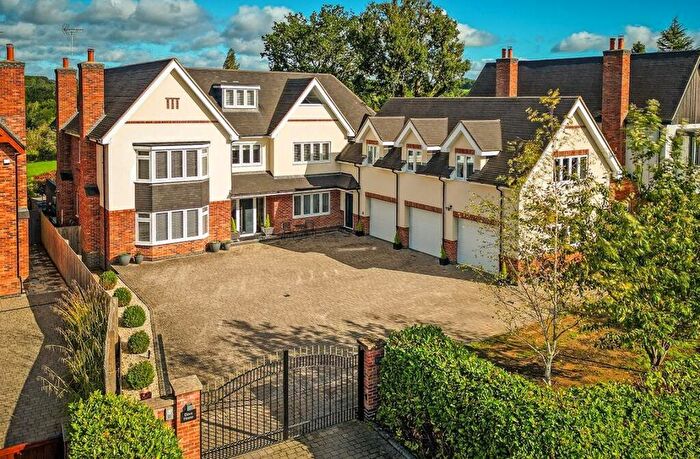 6 Bedroom Detached House For Sale In Cloves Hill, Morley, Derbyshire, DE7