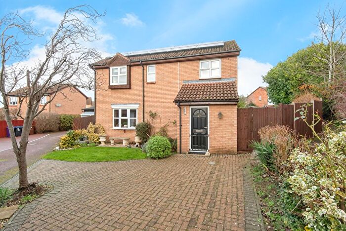 4 Bedroom Detached House For Sale In Sanderling Close, Letchworth Garden City, Hertfordshire, SG6