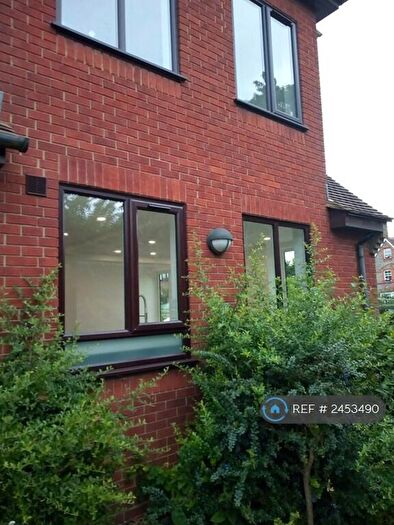 1 Bedroom Flat To Rent In South View Avenue, Caversham, Reading, RG4