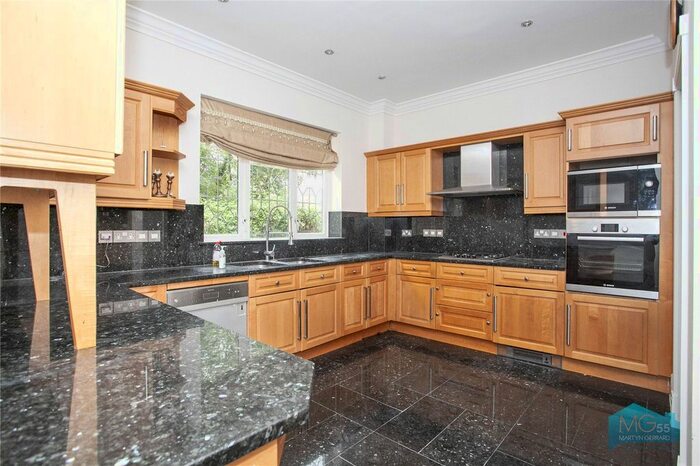 5 Bedroom Detached House To Rent In Westlinton Close, Mill Hill, NW7