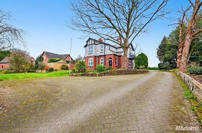 4 Bedroom Detached House For Sale In The Highlands, Chester Road, Sutton Weaver, WA7