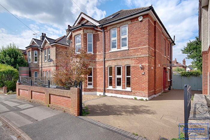 4 Bedroom Detached House For Sale In Kings Road, Bournemouth, BH3