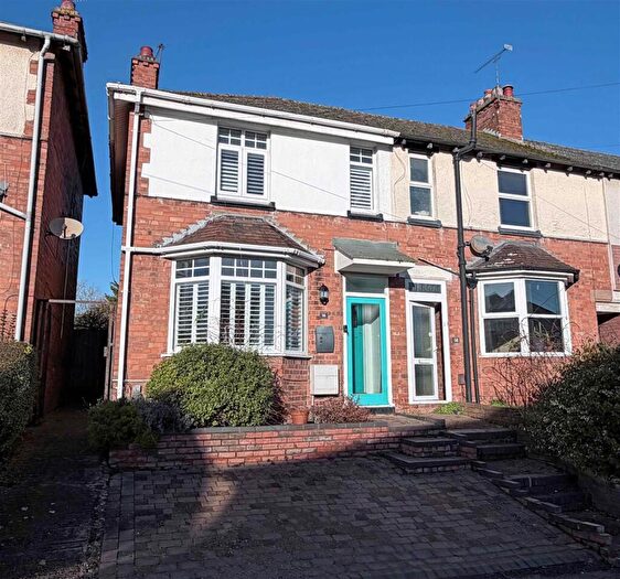 3 Bedroom Terraced House For Sale In Beauchamp Road, Warwick, CV34