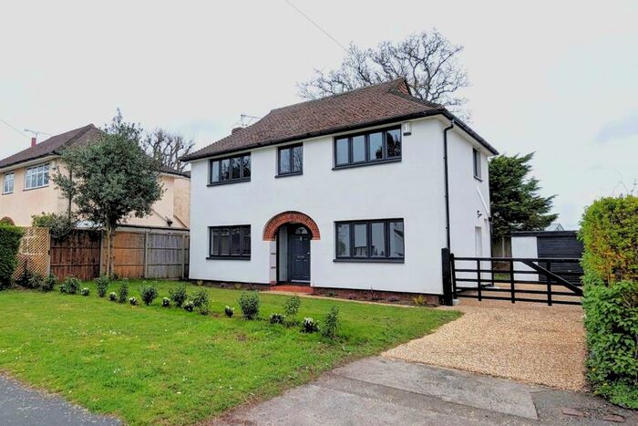 4 Bedroom Detached House To Rent In Woodham, Surrey, KT15
