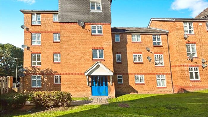 2 Bedroom Flat To Rent In Greenhaven Drive, London, SE28
