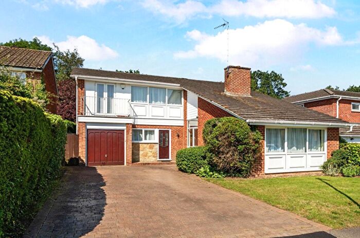 4 Bedroom Detached House For Sale In Northdowns, Cranleigh, Surrey, GU6