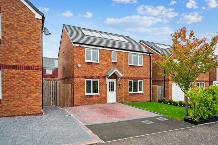 4 Bedroom Detached House To Rent In Penny Crescent, Cowglen, Glasgow, G43