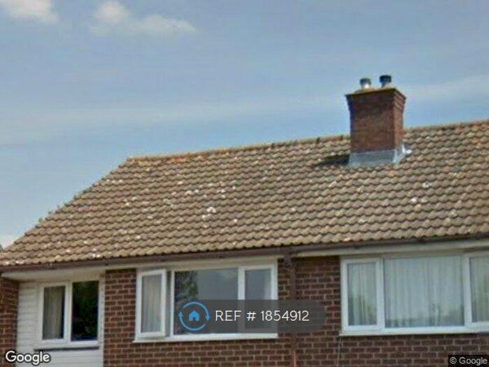 3 Bedroom Semi-Detached House To Rent In Farmfield Road, Cheltenham, GL51