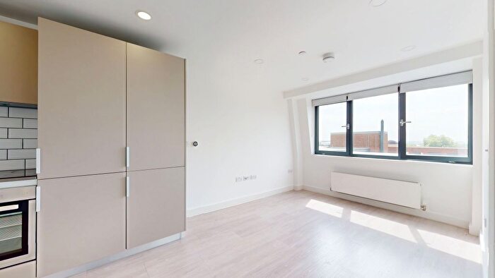 1 Bedroom Flat To Rent In St. Peters Street, Bedford, MK40