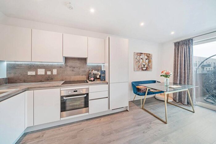 1 Bedroom Flat For Sale In Moorhen Drive, Hendon, London, NW9