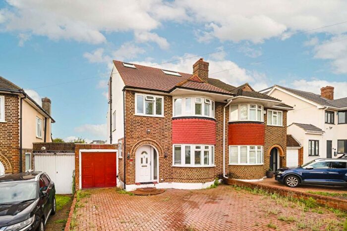 4 Bedroom Semi-Detached House For Sale In Crathie Road, Lee, SE12