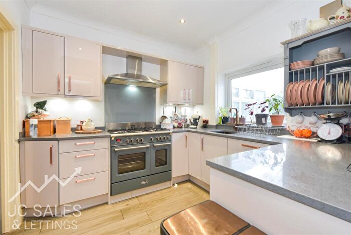 5 Bedroom Semi-Detached House For Sale In Hallam Grange Road, Fulwood, Sheffield, S10