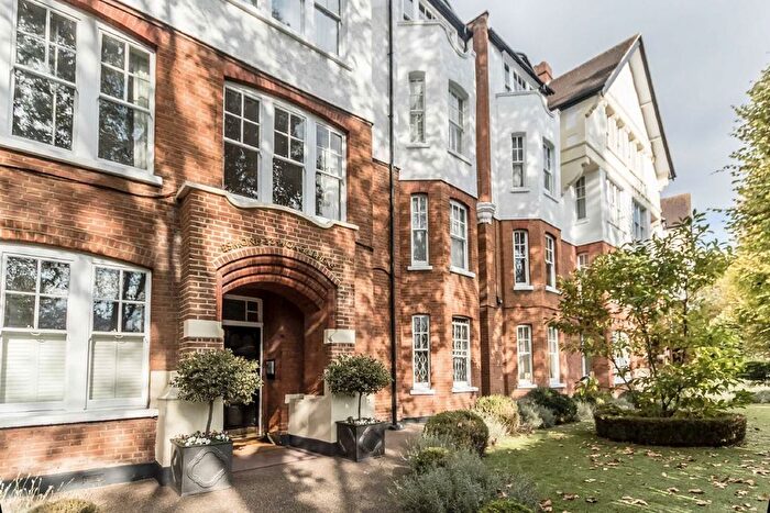 2 Bedroom Flat To Rent In Esmond Gardens, Esmond Gardens, W4