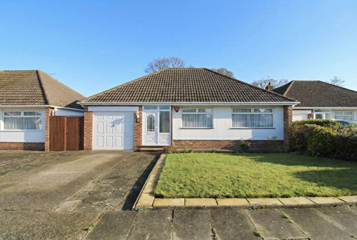 3 Bedroom Detached Bungalow For Sale In St. Michaels Avenue, Margate, CT9
