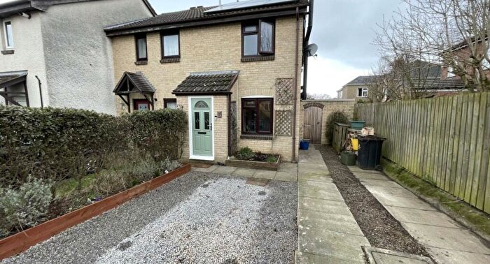2 Bedroom Semi Detached House To Rent In Amiens Close, Darlington, DL3