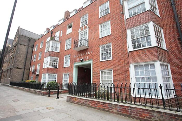 2 Bedroom Maisonette To Rent In Mulberry House, Victoria Park Square, London, E2