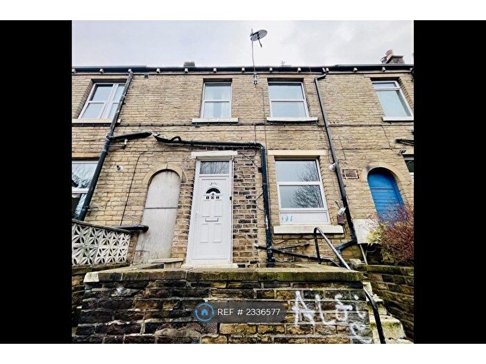 2 Bedroom Terraced House To Rent In Brooke Street, Brighouse, HD6