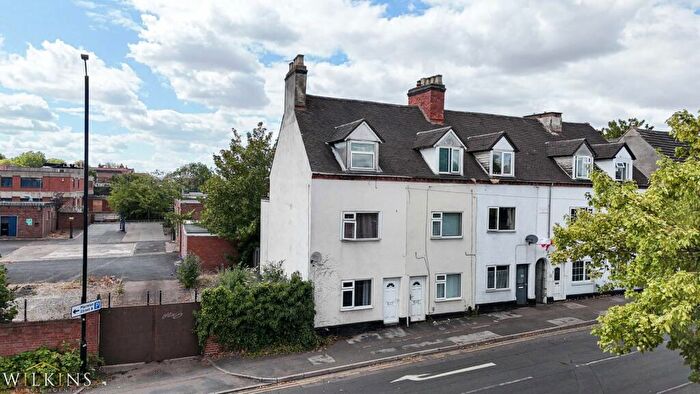4 Bedroom End Of Terrace House For Sale In Marmion Street, Tamworth, Staffordshire, B79