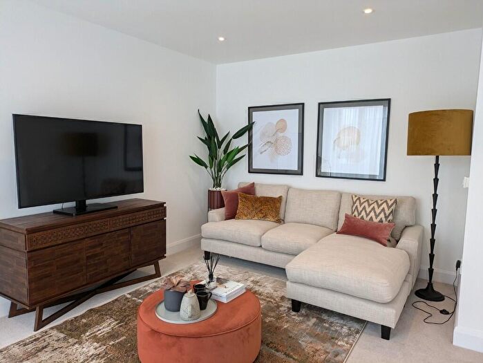 3 Bedroom Retirement Property To Rent In Clarence Street, Cheltenham, Gloucestershire, GL50