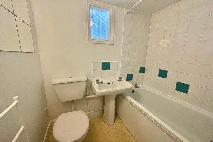 1 Bedroom Flat To Rent In North Walls, Winchester, SO23