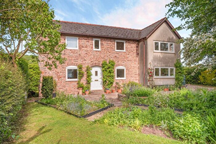 3 Bedroom Cottage For Sale In Woodside, Woolaston, GL15