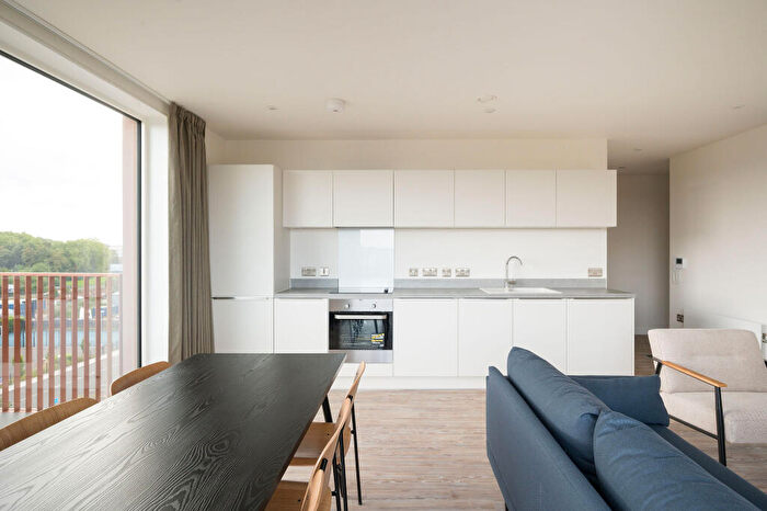 3 Bedroom Flat To Rent In The Kell, Gillingham Gate Road, Gillingham, ME4