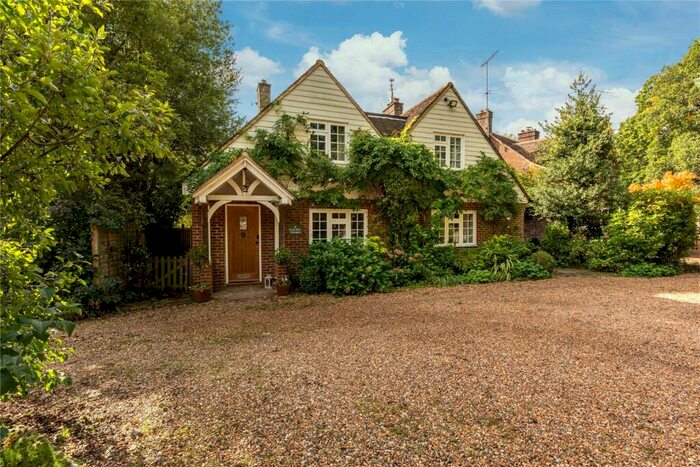 4 Bedroom Detached House For Sale In Leith Vale Cottages, Standon Lane, Ockley, Dorking, RH5