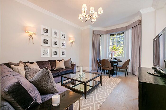 1 Bedroom Flat To Rent In Sloane Gardens, London, SW1W