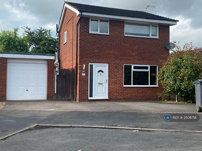 3 Bedroom Detached House To Rent In Biscay Grove Trentham, Stoke-On-Trent, ST4