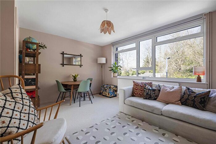 2 Bedroom Apartment For Sale In One Tree Close, London, SE23