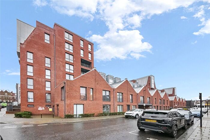 2 Bedroom Flat For Sale In Gaumont Place, Streatham Hill, London, SW2