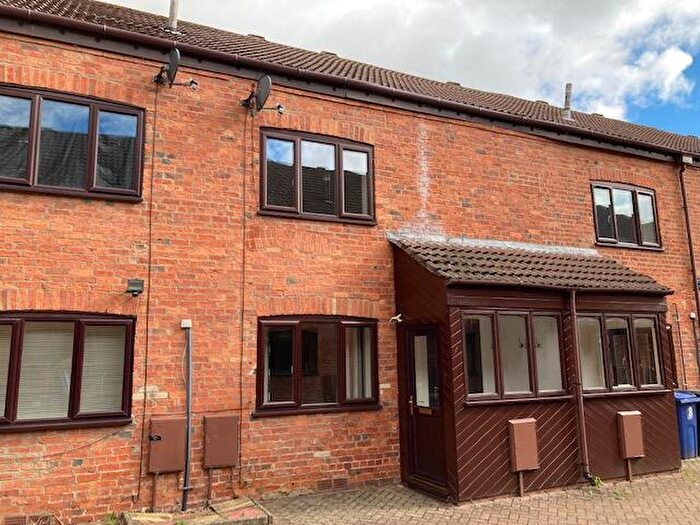 2 Bedroom End Of Terrace House For Sale In The Maltings Court Market Rasen, LN8