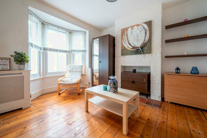 3 Bedroom End Of Terrace House To Rent In Sycamore Road, Guildford, , Guildford, GU1